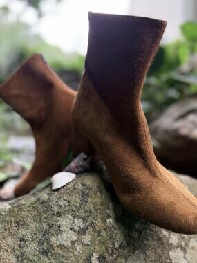 Free People Cecile Ankle Boots Tobacco Brown Suede Back Zip Block Heel Sz US 9